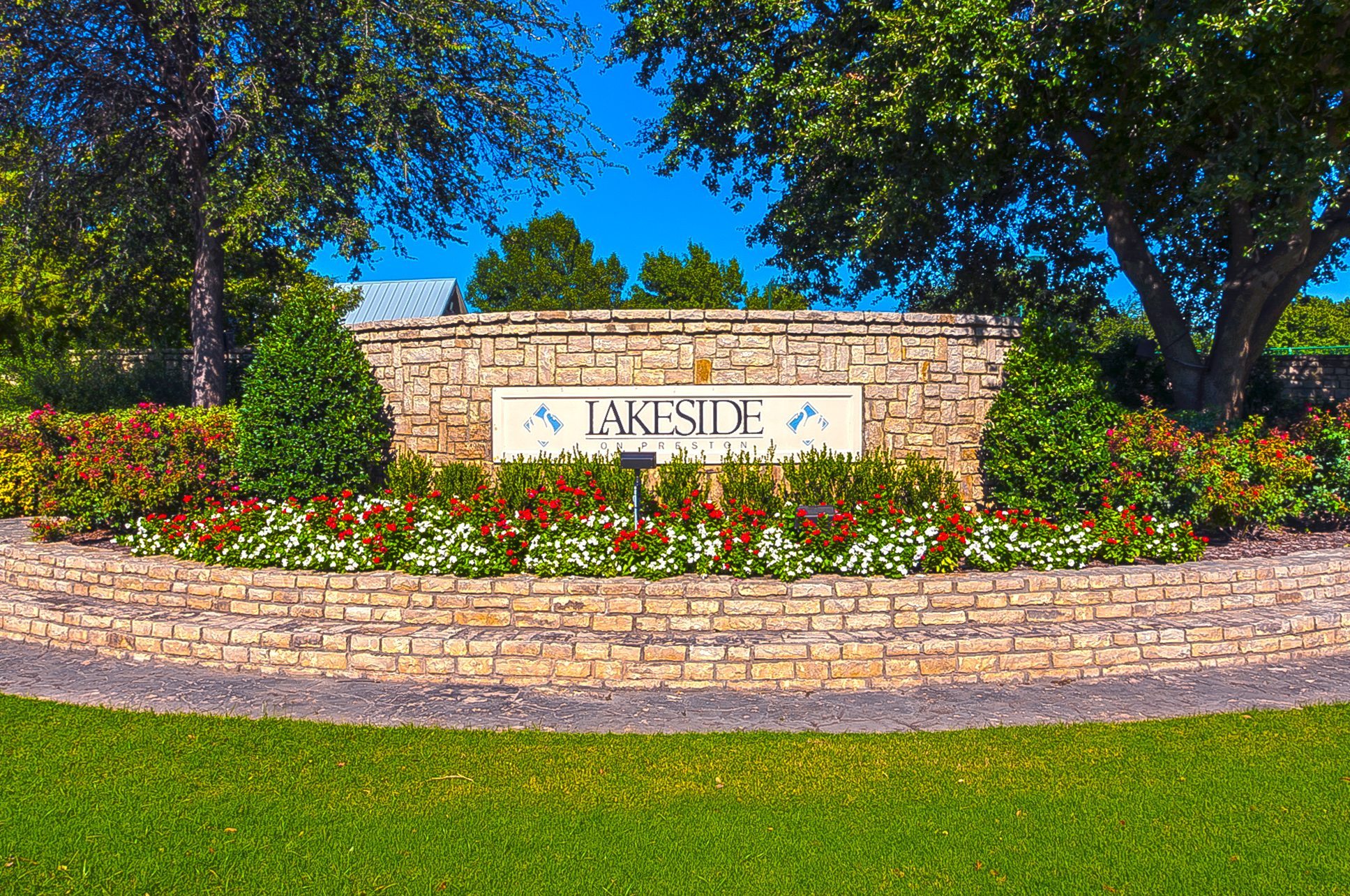 Sign for Lakeside on Preston in Plano